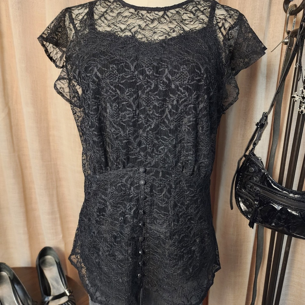 Chelsea28 L Black Floral Lace Flutter Sleeve Button Tunic Whimsigoth Romantic